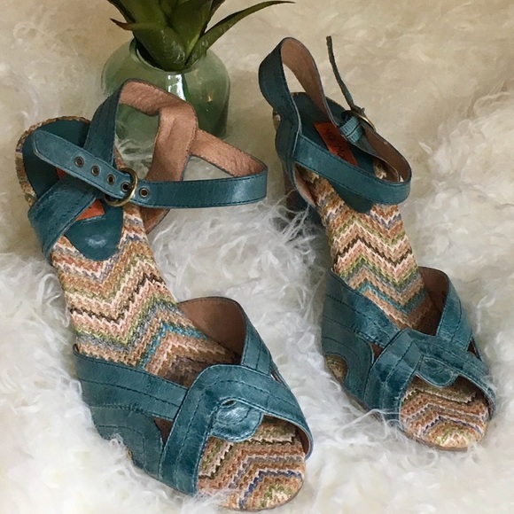Miz Mooz Shoes - Miz Mooz Open toed heels